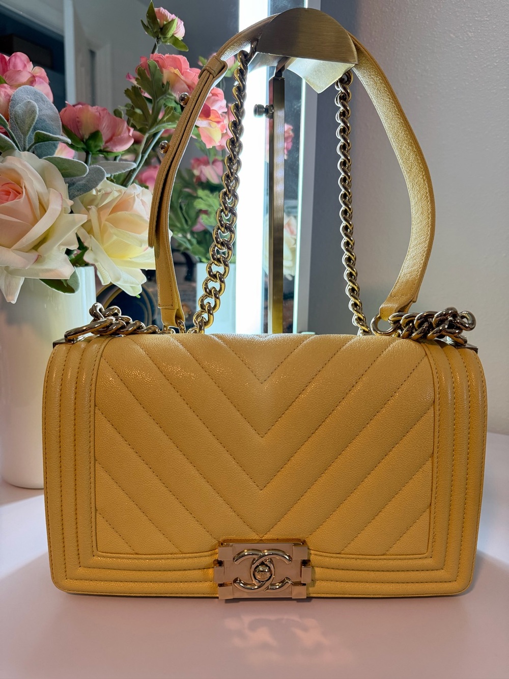 CHANEL Medium LeatherBoy bag